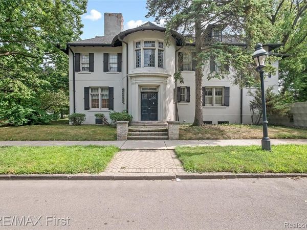 3065 Iroquois Street, Detroit, MI 48214