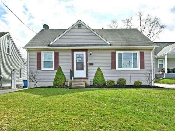 135 Clingan Street, Hubbard, OH 44425