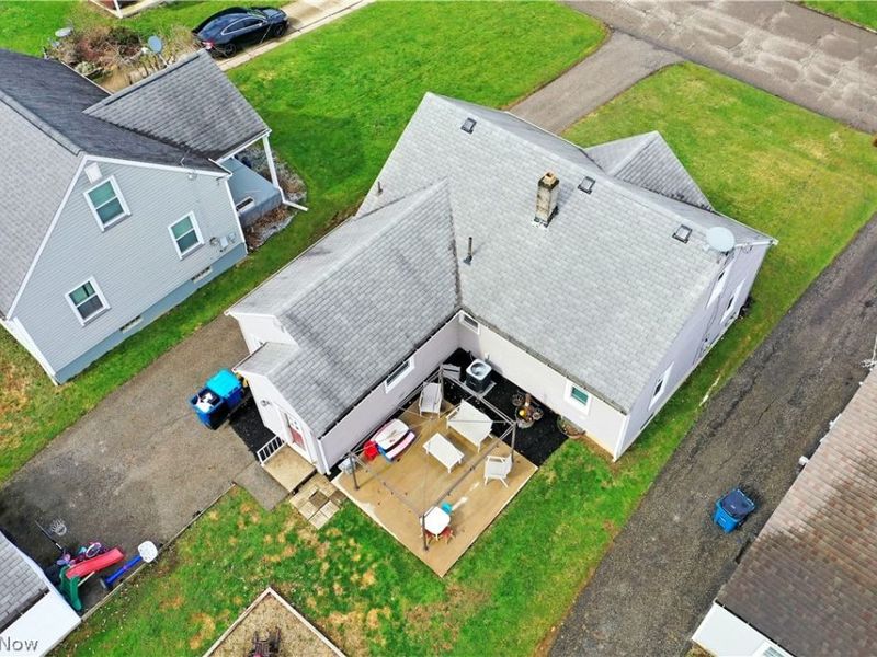 135 Clingan Street, Hubbard, OH 44425 Photo 7