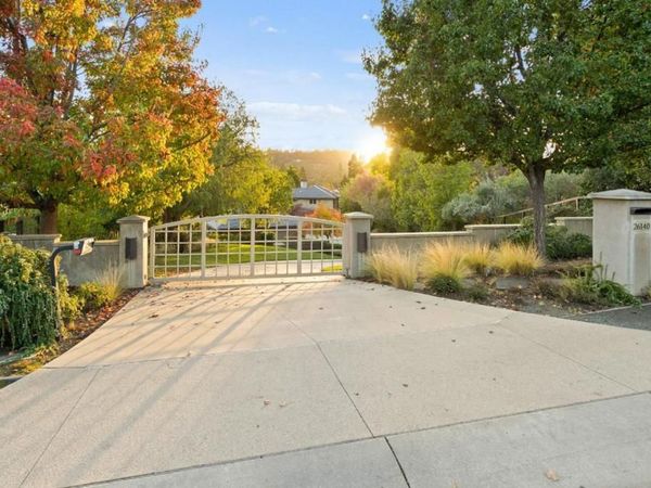 26140 Rancho Manuella Lane, Los Altos Hills, CA 94022