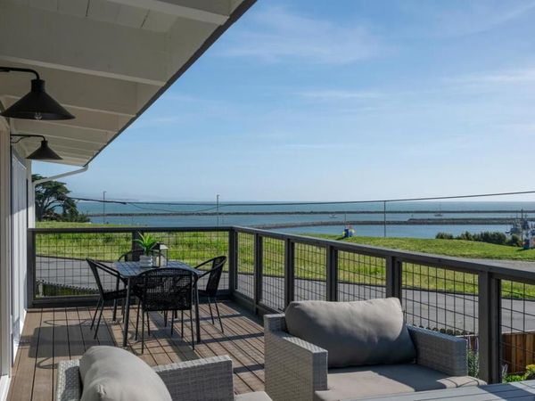 355 Avenue Alhambra, El Granada, CA 94018