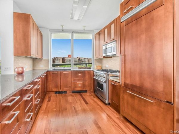 640 W 237th Street , Unit 10C, Bronx, NY 10463