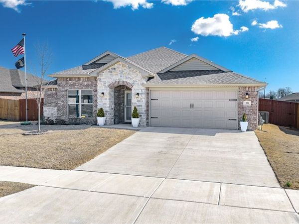 921 S Green Heron Lane , Siloam Springs, AR 72761