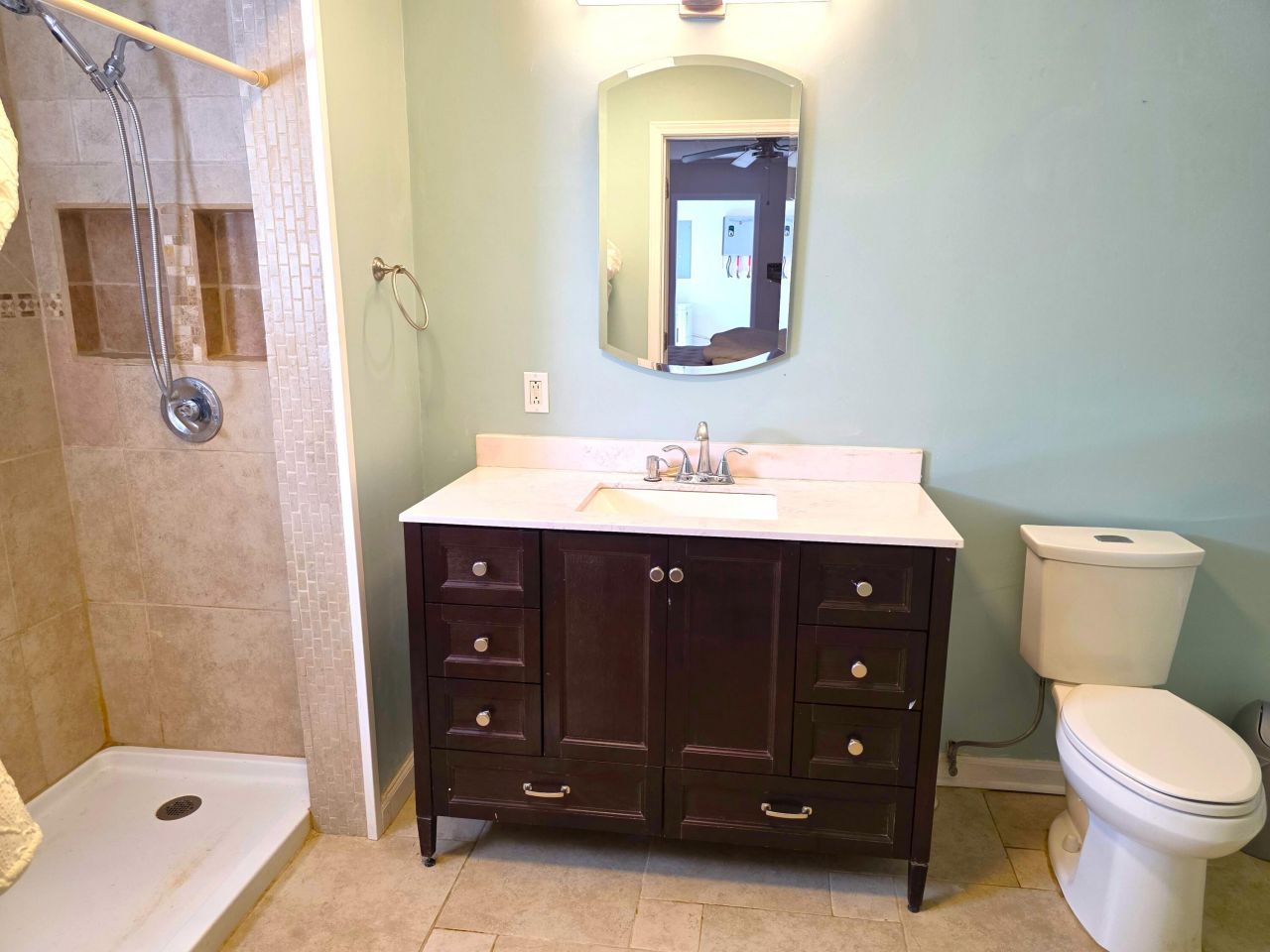 430 Fountain Lake Drive Photo 13