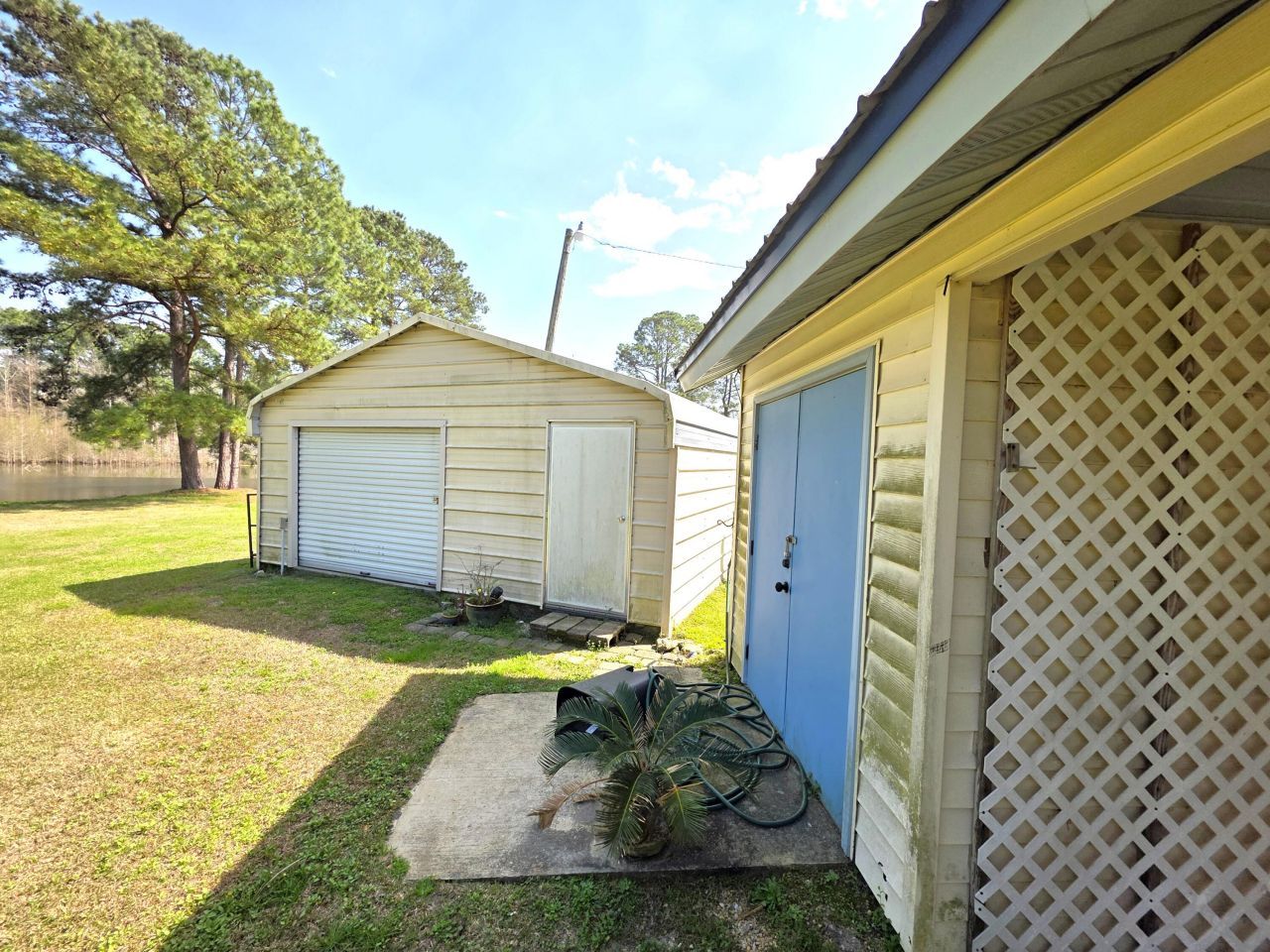 430 Fountain Lake Drive Photo 19