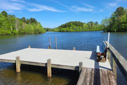 430 Fountain Lake Drive photo 4