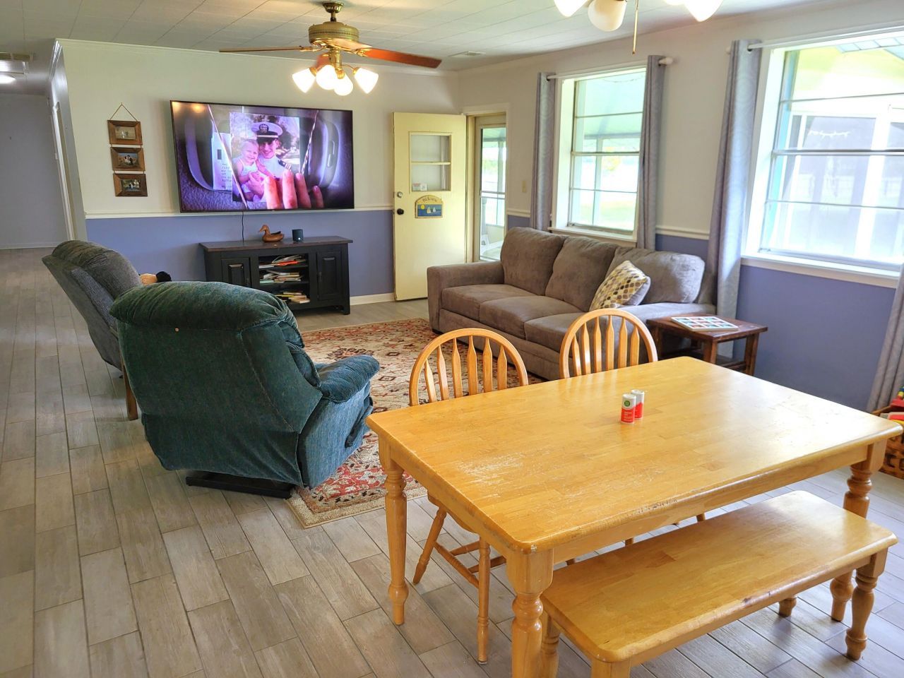 430 Fountain Lake Drive Photo 5