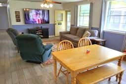 430 Fountain Lake Drive photo 4