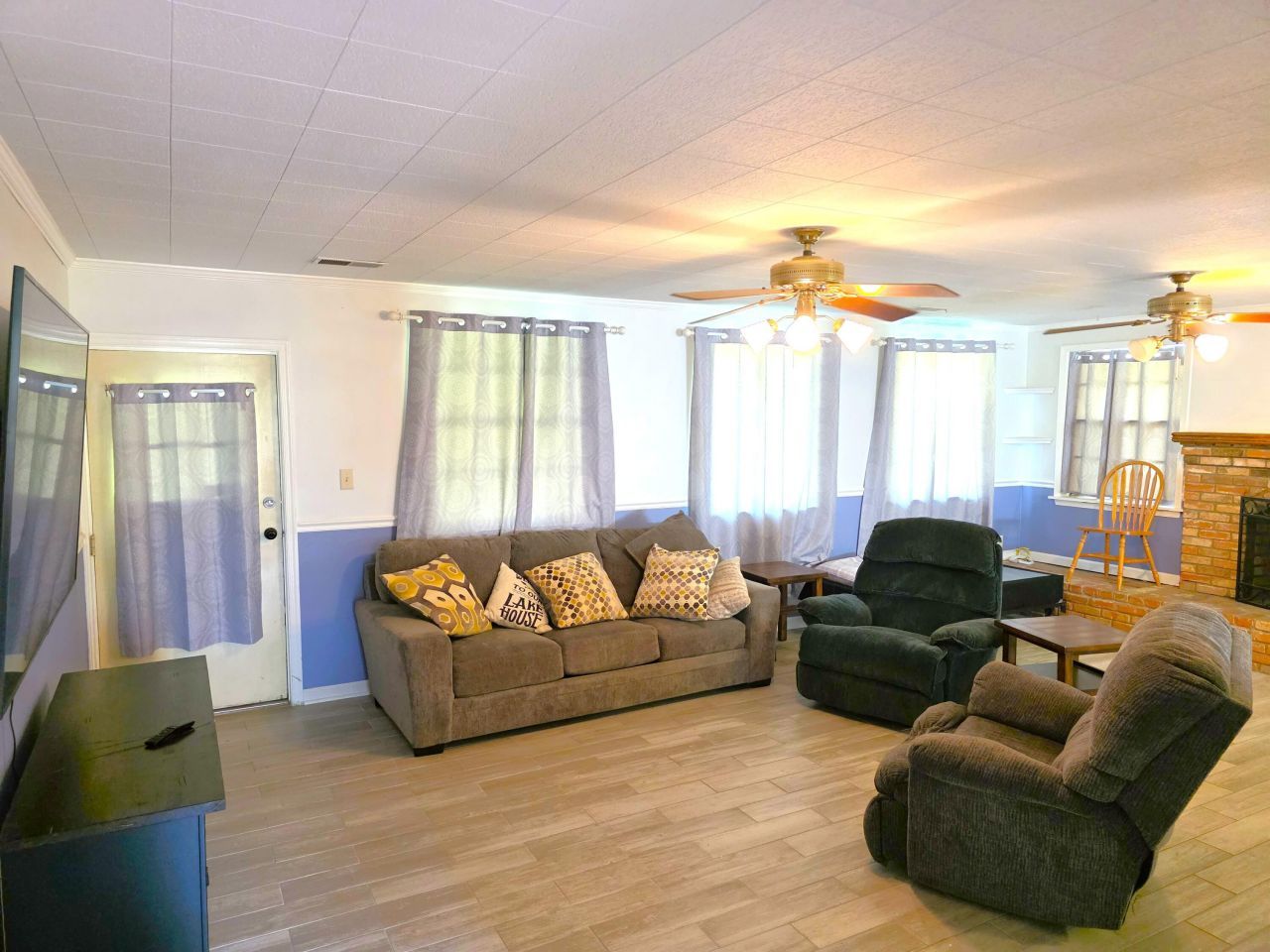 430 Fountain Lake Drive Photo 7