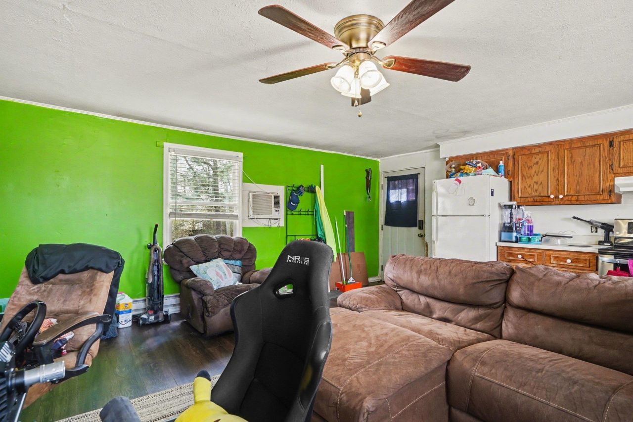 1607 Mcdermott St. Photo 15