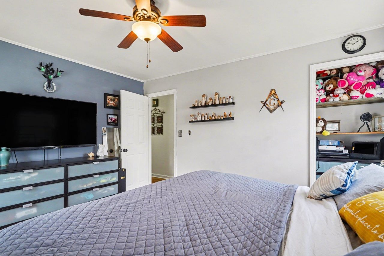 1607 Mcdermott St. Photo 20