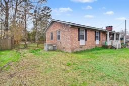 1607 Mcdermott St. photo 4