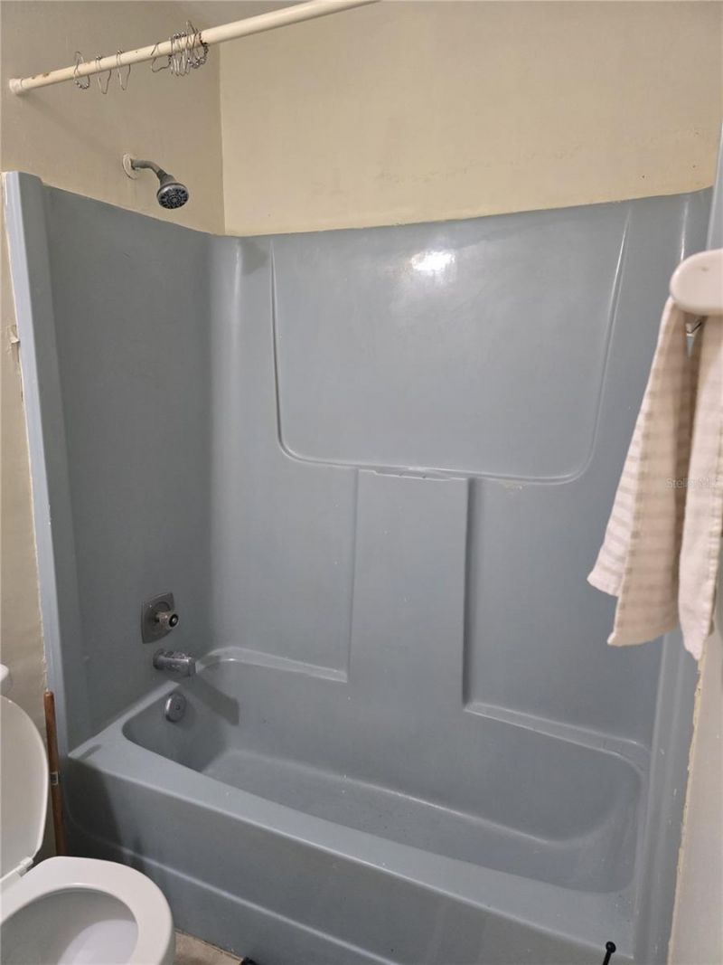 208 58th Avenue E, Bradenton, FL 34203 Photo