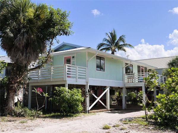 8662 GRAND AVENUE, PLACIDA, FL 33946
