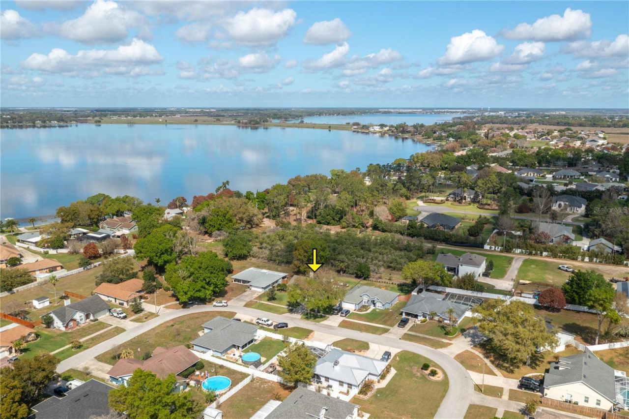 334 Palmview Circle N, Auburndale, FL 33823 Photo