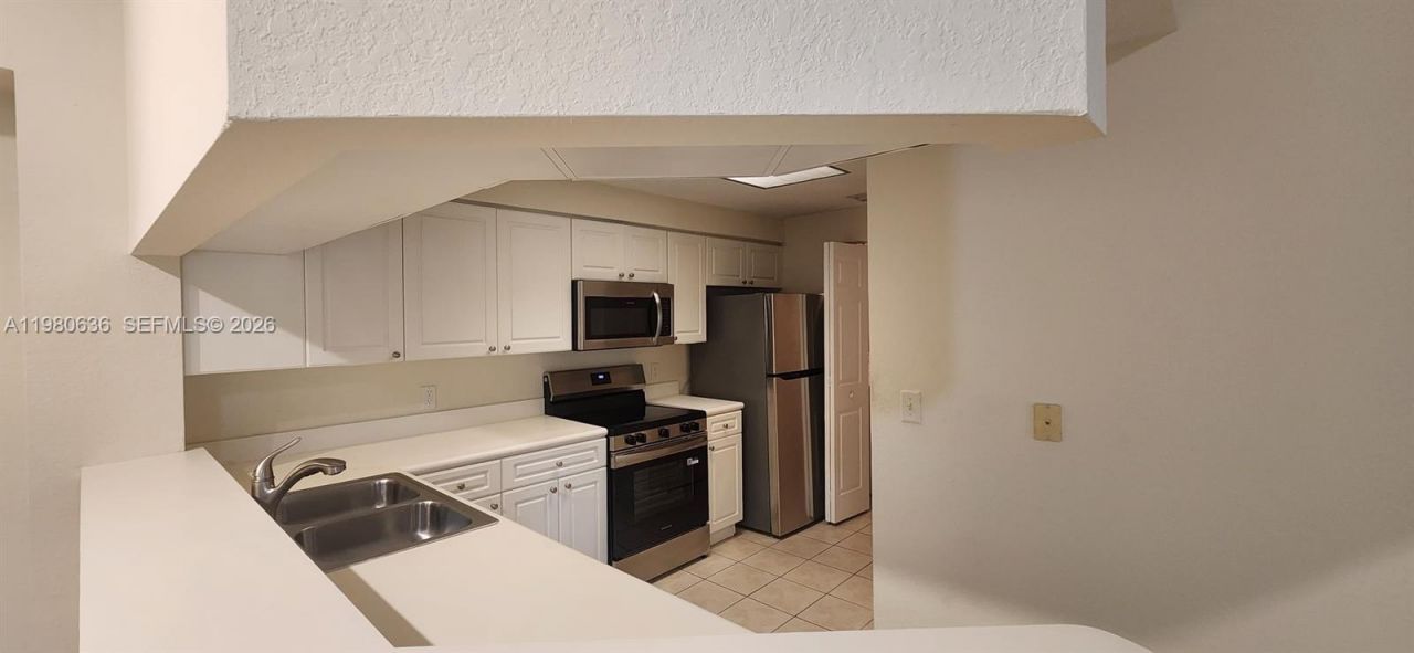 2726 Anzio Ct, Unit 308, Palm Beach Gardens, FL 33410 Photo