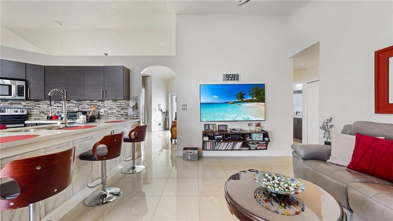 8070 SW 157th Pl , Miami, FL 33193 Photo