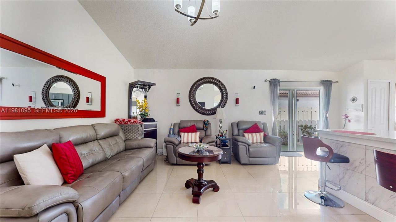 8070 SW 157th Pl , Miami, FL 33193 Photo