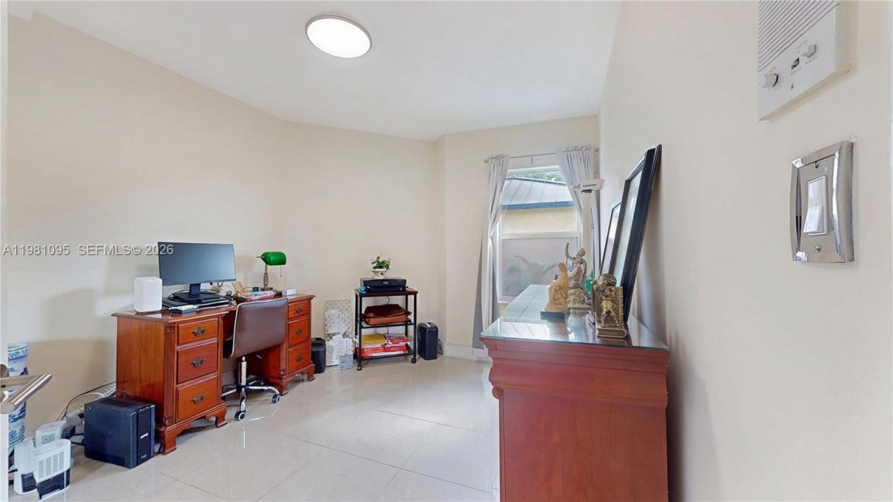 8070 SW 157th Pl , Miami, FL 33193 Photo