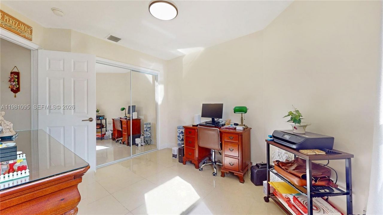 8070 SW 157th Pl , Miami, FL 33193 Photo