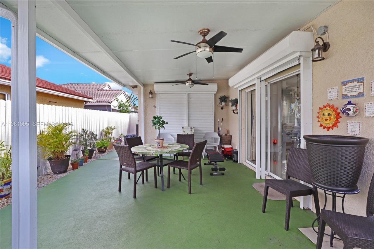 8070 SW 157th Pl , Miami, FL 33193 Photo