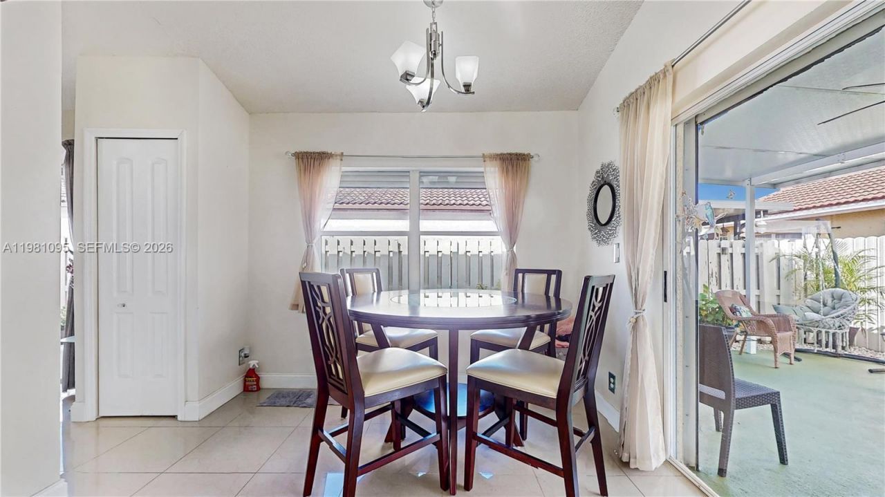 8070 SW 157th Pl , Miami, FL 33193 Photo