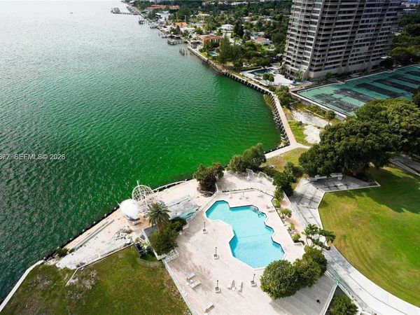 11111 Biscayne Blvd, Unit 20E, Miami, FL 33181