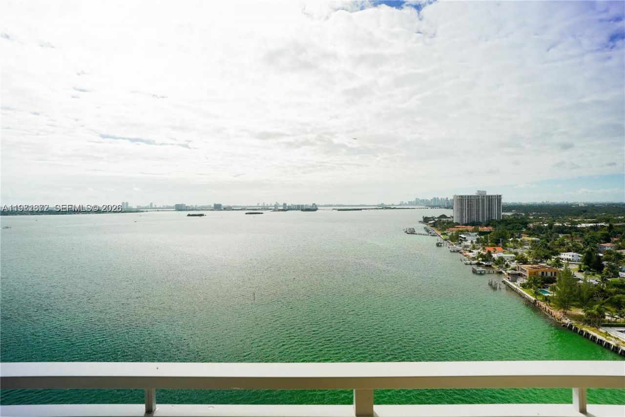 11111 Biscayne Blvd, Unit 20E, Miami, FL 33181 Photo