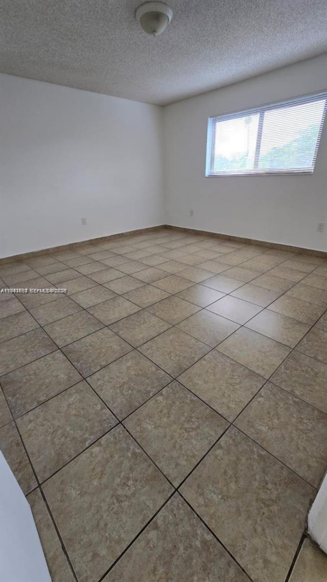 690 NE 123rd St , Unit 208, North Miami, FL 33161 Photo