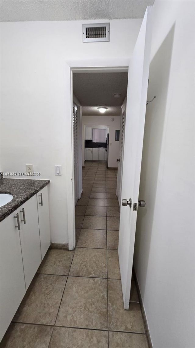 690 NE 123rd St , Unit 208, North Miami, FL 33161 Photo