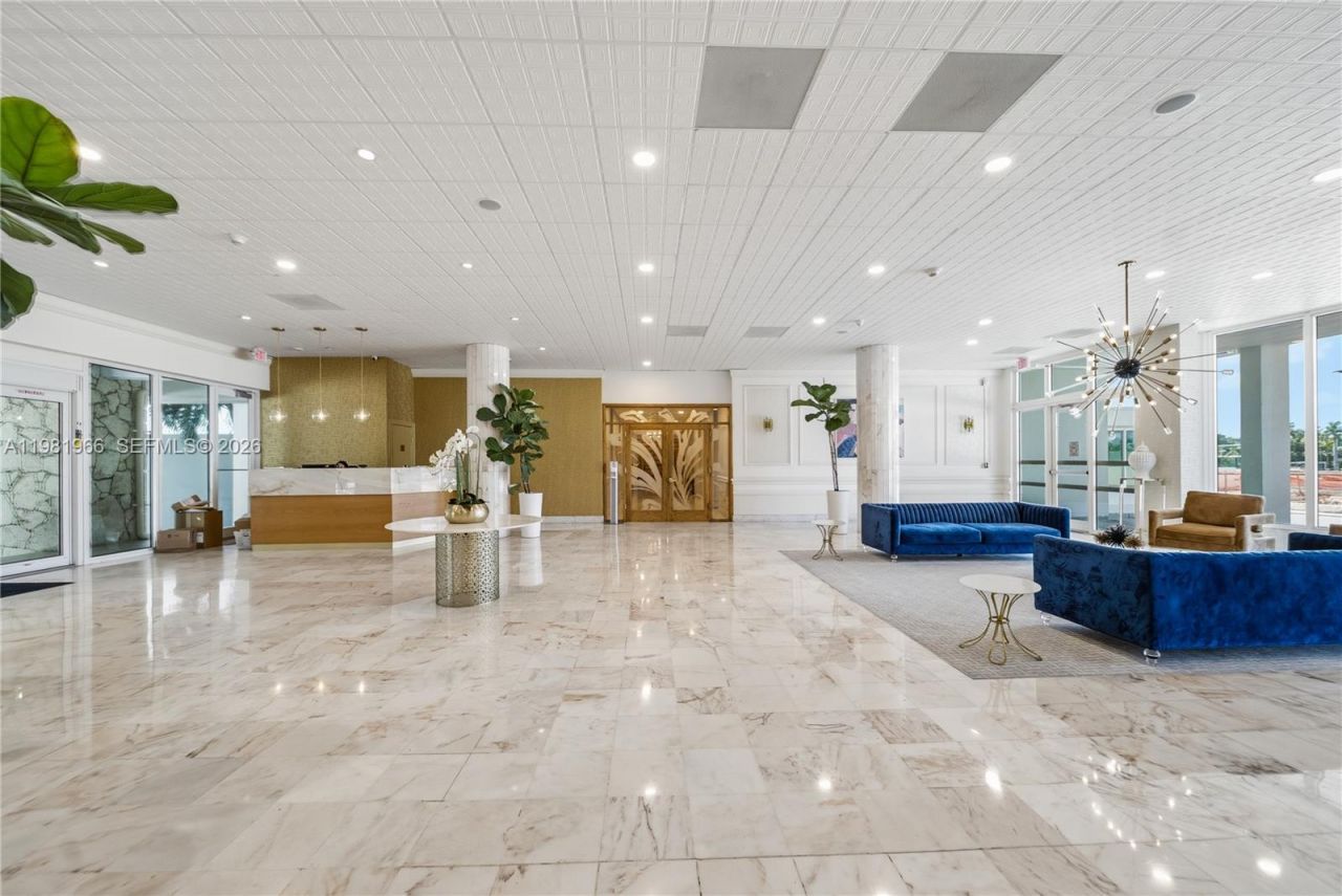 5750 Collins Ave , Unit 4F, Miami Beach, FL 33140 Photo