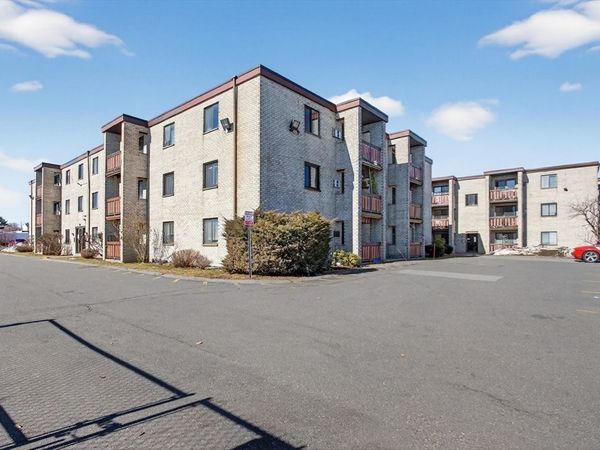 45 Mccoba St, Unit 72, Revere, MA 02151