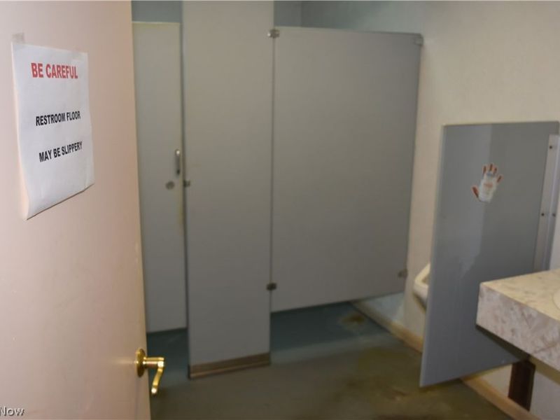 25 N 4th Street, Martins Ferry, OH 43935 Photo 10