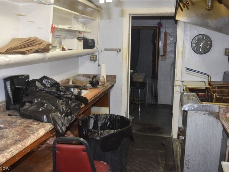 25 N 4th Street, Martins Ferry, OH 43935 Photo 3