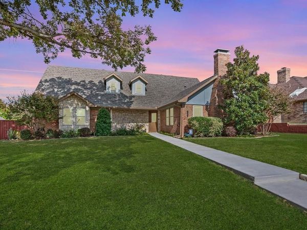 2621 Sedgeway Lane, Carrollton, TX 75006