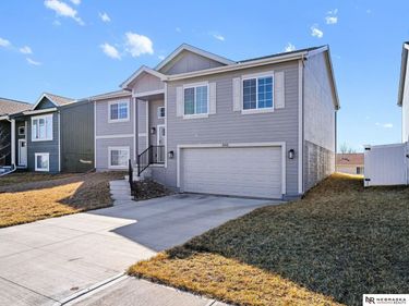10901 Craig Street , Omaha, NE 68142