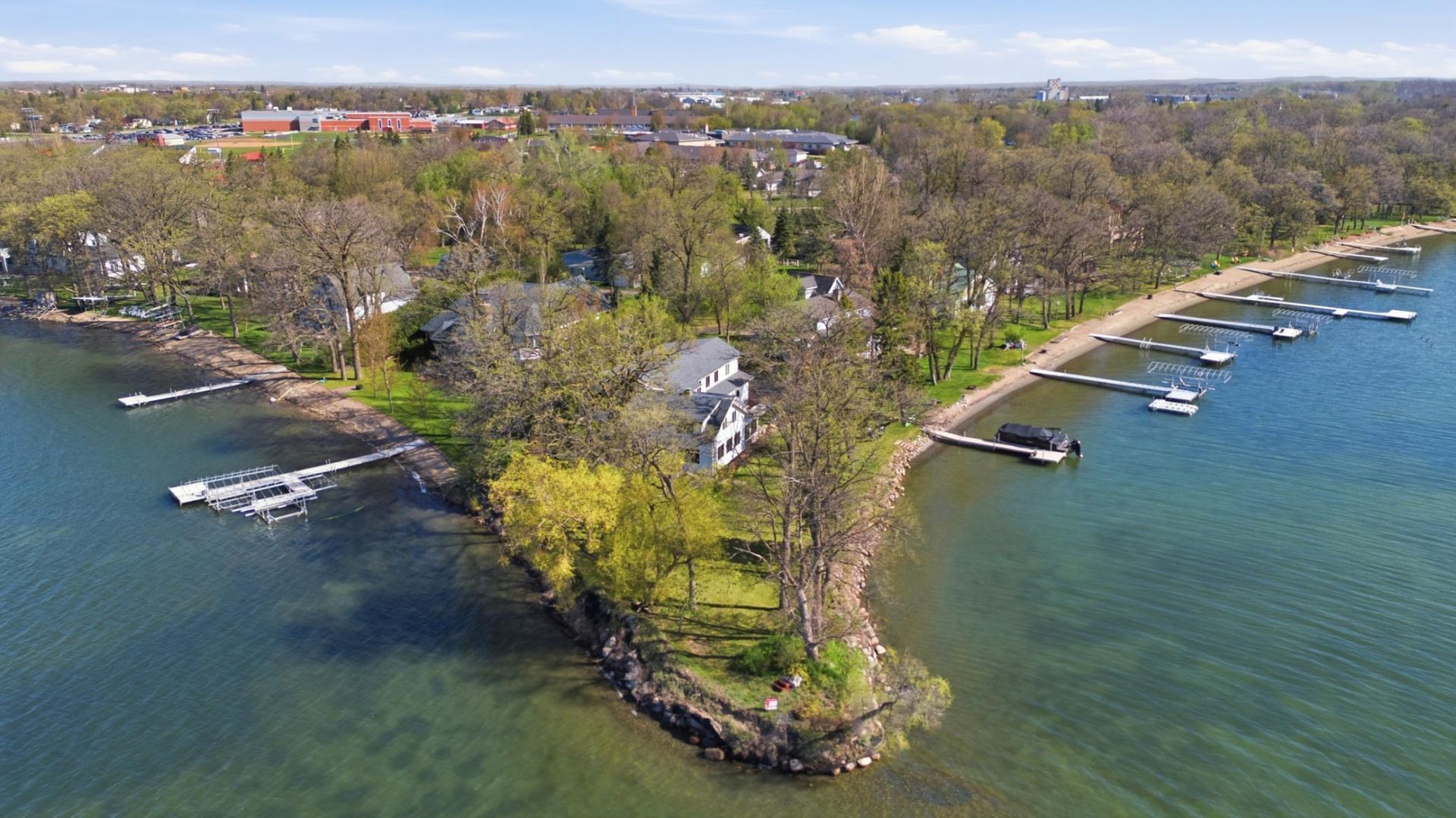 611 N Shore Drive, Detroit Lakes, MN 56501