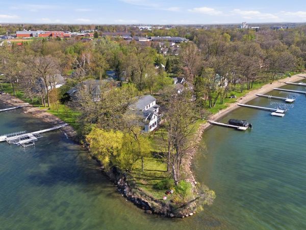 611 N Shore Drive, Detroit Lakes, MN 56501