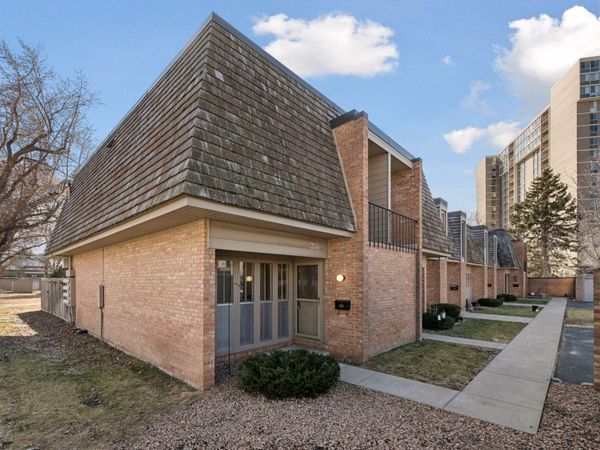 6433 Barrie Road, Edina, MN 55435