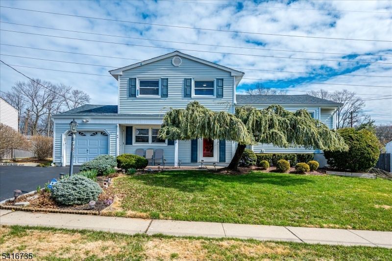 68 Beechwood Ave, Edison, NJ 08837 Main Photo