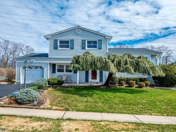 68 Beechwood Ave, Edison, NJ 08837