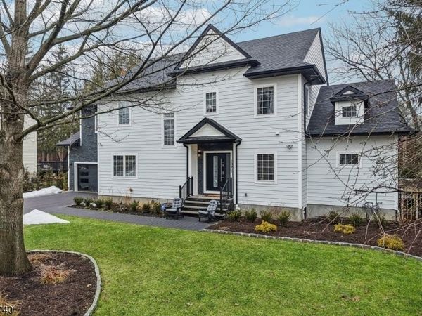 109 Arbor Dr, Hohokus, NJ 07423