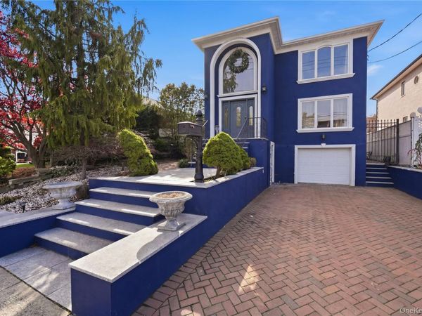 141-16 11th Avenue , Malba, NY 11357