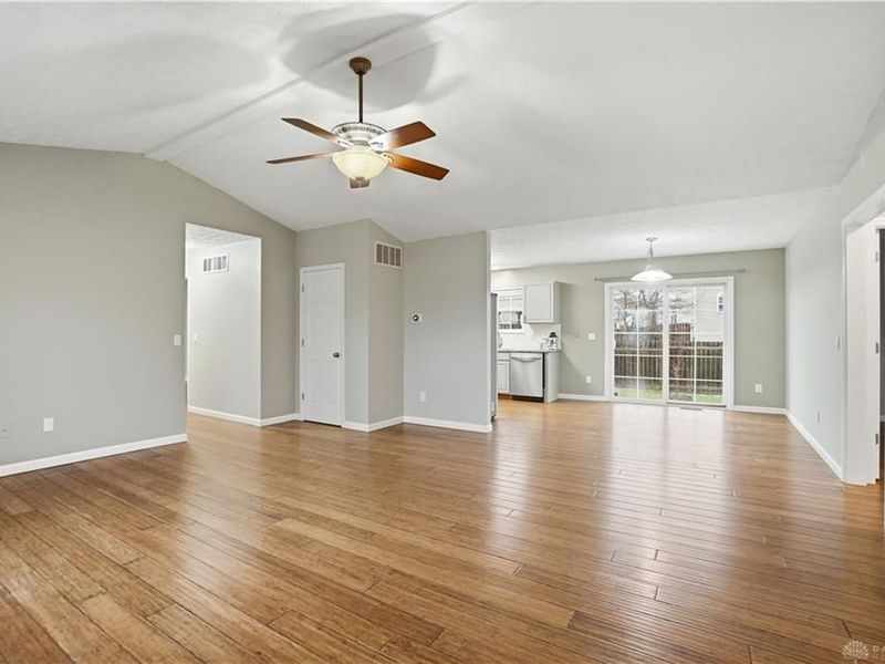 20 Berry Court, Germantown, OH 45327 Photo 12