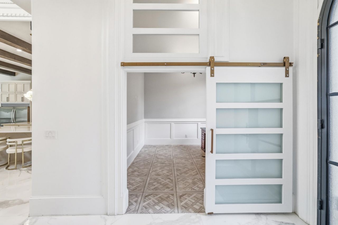 3203 Ocean Blvd. N Photo 17