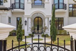 3203 Ocean Blvd. N photo 4