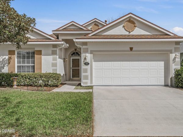 207 Coleton Lane, DeLand, FL 32724