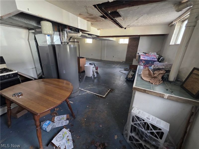 554 E Taggart Street, East Palestine, OH 44413 Photo 12