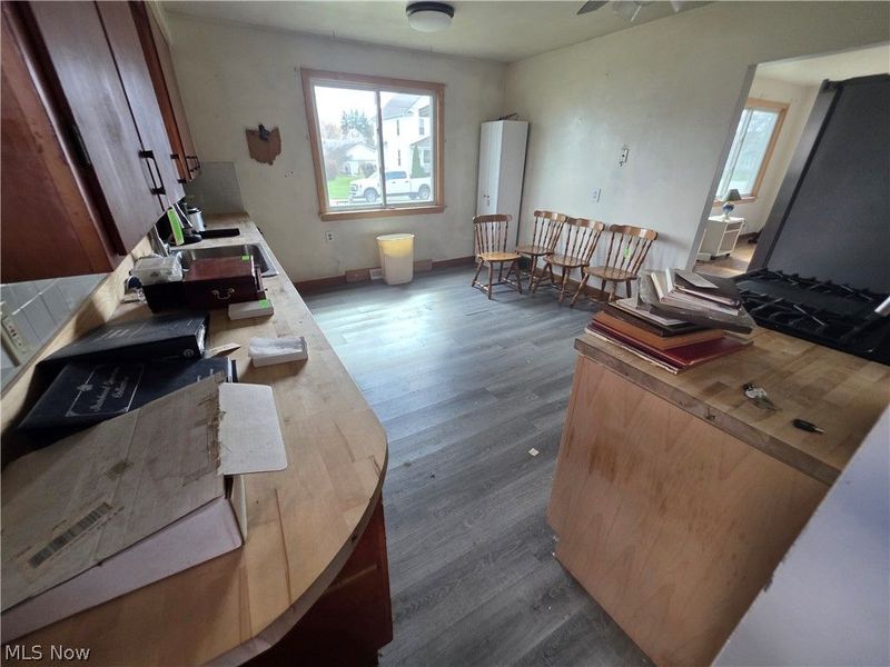 554 E Taggart Street, East Palestine, OH 44413 Photo 16