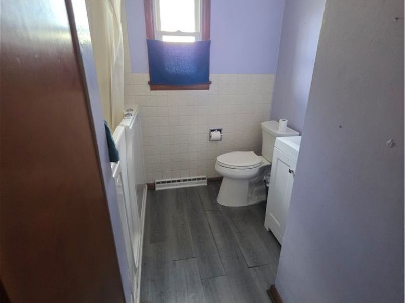 554 E Taggart Street, East Palestine, OH 44413 Photo 22